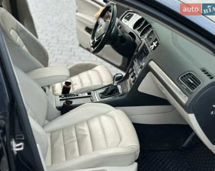 Черный Фольксваген e-Golf, объемом двигателя 0 л и пробегом 136 тыс. км за 9299 $, фото 10 на Automoto.ua