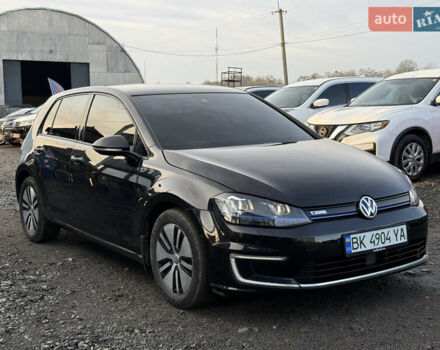 Черный Фольксваген e-Golf, объемом двигателя 0 л и пробегом 131 тыс. км за 8300 $, фото 2 на Automoto.ua