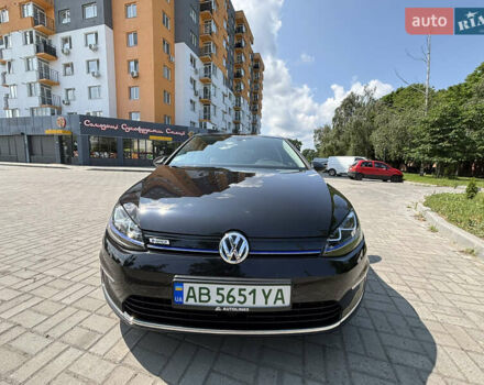 Черный Фольксваген e-Golf, объемом двигателя 0 л и пробегом 143 тыс. км за 11000 $, фото 28 на Automoto.ua