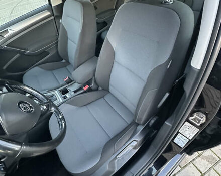 Черный Фольксваген e-Golf, объемом двигателя 0 л и пробегом 112 тыс. км за 8800 $, фото 18 на Automoto.ua