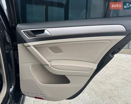 Чорний Фольксваген e-Golf, об'ємом двигуна 0 л та пробігом 136 тис. км за 9999 $, фото 61 на Automoto.ua