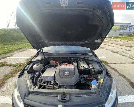 Черный Фольксваген e-Golf, объемом двигателя 0 л и пробегом 158 тыс. км за 6950 $, фото 34 на Automoto.ua