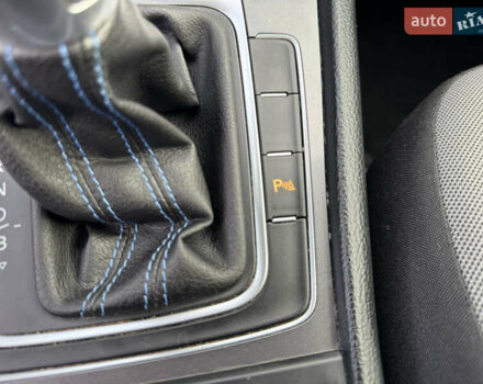 Чорний Фольксваген e-Golf, об'ємом двигуна 0 л та пробігом 129 тис. км за 8999 $, фото 69 на Automoto.ua