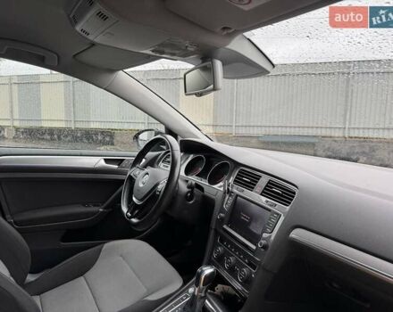 Черный Фольксваген e-Golf, объемом двигателя 0 л и пробегом 89 тыс. км за 8500 $, фото 6 на Automoto.ua