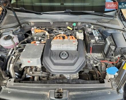 Чорний Фольксваген e-Golf, об'ємом двигуна 0 л та пробігом 115 тис. км за 9500 $, фото 16 на Automoto.ua