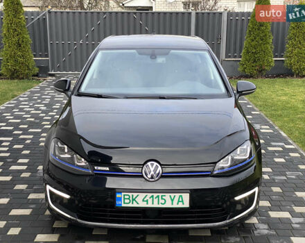 Черный Фольксваген e-Golf, объемом двигателя 0 л и пробегом 145 тыс. км за 7900 $, фото 1 на Automoto.ua