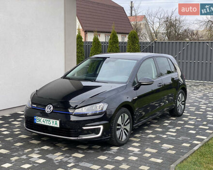Черный Фольксваген e-Golf, объемом двигателя 0 л и пробегом 145 тыс. км за 7900 $, фото 6 на Automoto.ua