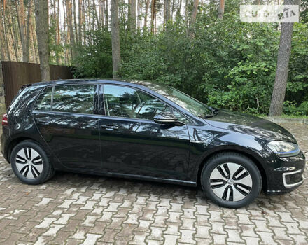 Черный Фольксваген e-Golf, объемом двигателя 0 л и пробегом 73 тыс. км за 12200 $, фото 30 на Automoto.ua