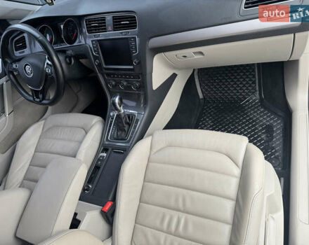 Черный Фольксваген e-Golf, объемом двигателя 0 л и пробегом 136 тыс. км за 9299 $, фото 58 на Automoto.ua