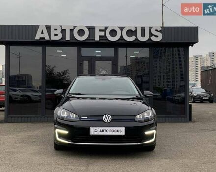 Черный Фольксваген e-Golf, объемом двигателя 0 л и пробегом 180 тыс. км за 11990 $, фото 2 на Automoto.ua