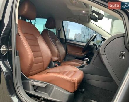 Черный Фольксваген e-Golf, объемом двигателя 0 л и пробегом 180 тыс. км за 11990 $, фото 11 на Automoto.ua