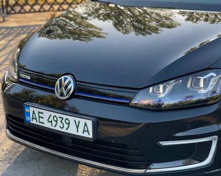 Черный Фольксваген e-Golf, объемом двигателя 0 л и пробегом 185 тыс. км за 10000 $, фото 6 на Automoto.ua