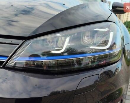 Черный Фольксваген e-Golf, объемом двигателя 0 л и пробегом 131 тыс. км за 9199 $, фото 9 на Automoto.ua