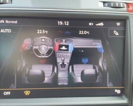 Черный Фольксваген e-Golf, объемом двигателя 0 л и пробегом 131 тыс. км за 9199 $, фото 54 на Automoto.ua