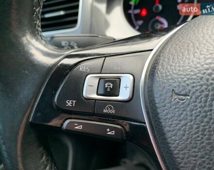 Черный Фольксваген e-Golf, объемом двигателя 0 л и пробегом 180 тыс. км за 11990 $, фото 27 на Automoto.ua