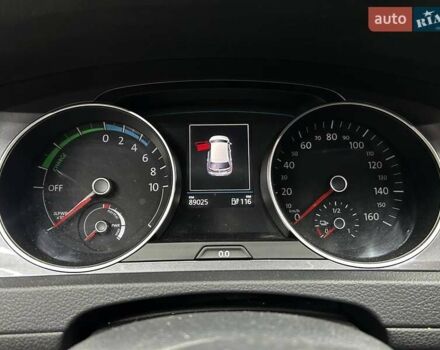 Черный Фольксваген e-Golf, объемом двигателя 0 л и пробегом 90 тыс. км за 11500 $, фото 10 на Automoto.ua
