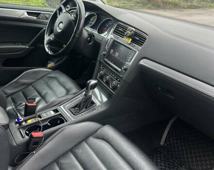 Черный Фольксваген e-Golf, объемом двигателя 0 л и пробегом 162 тыс. км за 9100 $, фото 20 на Automoto.ua