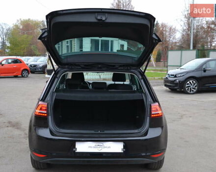 Черный Фольксваген e-Golf, объемом двигателя 0 л и пробегом 134 тыс. км за 8700 $, фото 18 на Automoto.ua