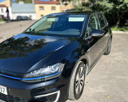 Черный Фольксваген e-Golf, объемом двигателя 0 л и пробегом 118 тыс. км за 8900 $, фото 4 на Automoto.ua