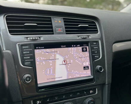 Черный Фольксваген e-Golf, объемом двигателя 0 л и пробегом 85 тыс. км за 9400 $, фото 29 на Automoto.ua