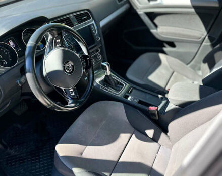 Черный Фольксваген e-Golf, объемом двигателя 0 л и пробегом 118 тыс. км за 8900 $, фото 13 на Automoto.ua