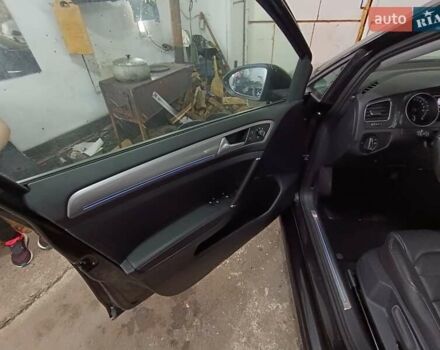 Черный Фольксваген e-Golf, объемом двигателя 0 л и пробегом 159 тыс. км за 8350 $, фото 14 на Automoto.ua