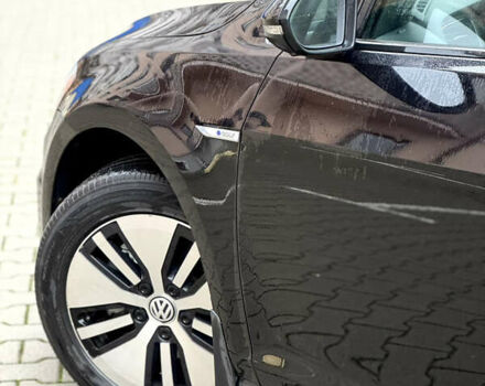 Черный Фольксваген e-Golf, объемом двигателя 0 л и пробегом 95 тыс. км за 8500 $, фото 9 на Automoto.ua