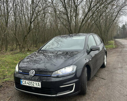 Черный Фольксваген e-Golf, объемом двигателя 0 л и пробегом 162 тыс. км за 9100 $, фото 8 на Automoto.ua