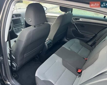 Черный Фольксваген e-Golf, объемом двигателя 0 л и пробегом 118 тыс. км за 7950 $, фото 24 на Automoto.ua