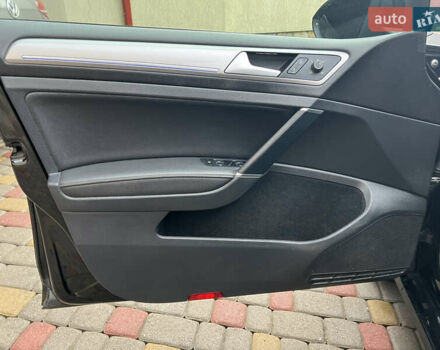Чорний Фольксваген e-Golf, об'ємом двигуна 0 л та пробігом 130 тис. км за 7850 $, фото 14 на Automoto.ua