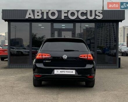Черный Фольксваген e-Golf, объемом двигателя 0 л и пробегом 180 тыс. км за 11990 $, фото 6 на Automoto.ua