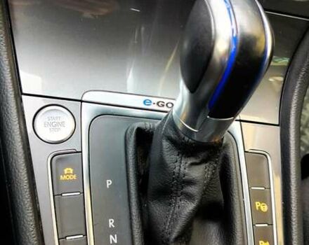 Чорний Фольксваген e-Golf, об'ємом двигуна 0 л та пробігом 82 тис. км за 11711 $, фото 2 на Automoto.ua