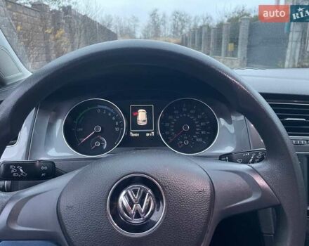 Черный Фольксваген e-Golf, объемом двигателя 0 л и пробегом 133 тыс. км за 8900 $, фото 9 на Automoto.ua