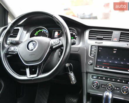 Черный Фольксваген e-Golf, объемом двигателя 0 л и пробегом 134 тыс. км за 8700 $, фото 22 на Automoto.ua