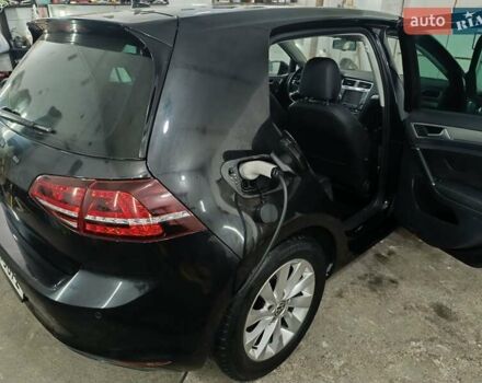 Черный Фольксваген e-Golf, объемом двигателя 0 л и пробегом 159 тыс. км за 8350 $, фото 10 на Automoto.ua
