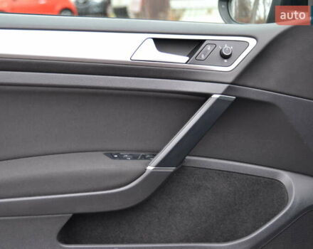 Черный Фольксваген e-Golf, объемом двигателя 0 л и пробегом 134 тыс. км за 8700 $, фото 15 на Automoto.ua