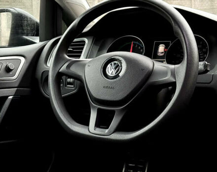 Черный Фольксваген e-Golf, объемом двигателя 0 л и пробегом 95 тыс. км за 8500 $, фото 13 на Automoto.ua