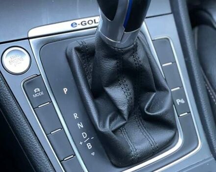Черный Фольксваген e-Golf, объемом двигателя 0 л и пробегом 185 тыс. км за 10000 $, фото 16 на Automoto.ua
