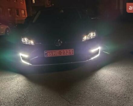 Черный Фольксваген e-Golf, объемом двигателя 0 л и пробегом 131 тыс. км за 9199 $, фото 71 на Automoto.ua