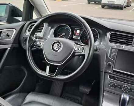 Черный Фольксваген e-Golf, объемом двигателя 0 л и пробегом 140 тыс. км за 9300 $, фото 18 на Automoto.ua