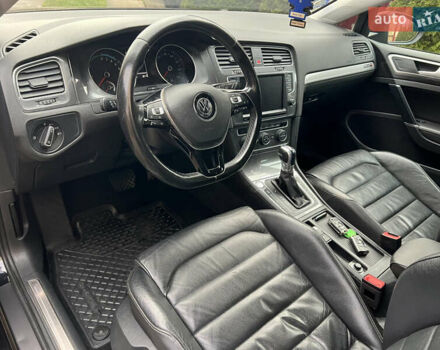 Чорний Фольксваген e-Golf, об'ємом двигуна 0 л та пробігом 130 тис. км за 7850 $, фото 11 на Automoto.ua