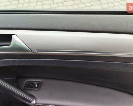 Черный Фольксваген e-Golf, объемом двигателя 0 л и пробегом 131 тыс. км за 9199 $, фото 34 на Automoto.ua