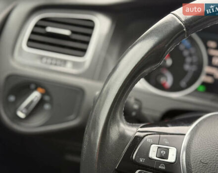 Черный Фольксваген e-Golf, объемом двигателя 0 л и пробегом 141 тыс. км за 8600 $, фото 20 на Automoto.ua