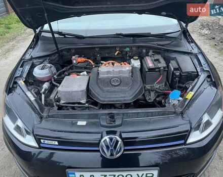 Черный Фольксваген e-Golf, объемом двигателя 0 л и пробегом 133 тыс. км за 8900 $, фото 18 на Automoto.ua