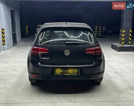 Черный Фольксваген e-Golf, объемом двигателя 0 л и пробегом 90 тыс. км за 11500 $, фото 4 на Automoto.ua