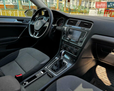 Черный Фольксваген e-Golf, объемом двигателя 0 л и пробегом 134 тыс. км за 7990 $, фото 31 на Automoto.ua