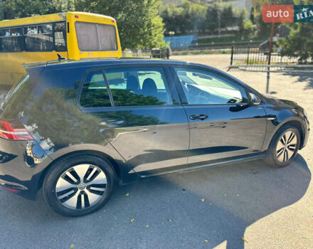 Черный Фольксваген e-Golf, объемом двигателя 0 л и пробегом 118 тыс. км за 8900 $, фото 10 на Automoto.ua