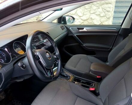 Черный Фольксваген e-Golf, объемом двигателя 100 л и пробегом 114 тыс. км за 11700 $, фото 1 на Automoto.ua