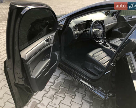 Чорний Фольксваген e-Golf, об'ємом двигуна 0 л та пробігом 89 тис. км за 14500 $, фото 16 на Automoto.ua