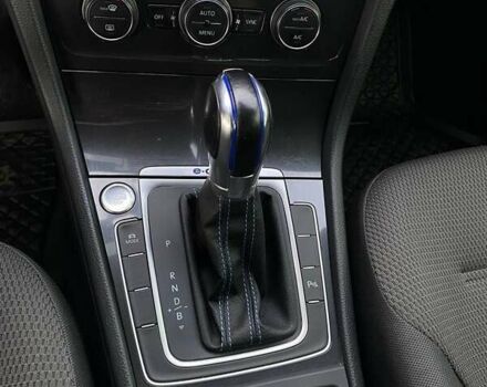 Черный Фольксваген e-Golf, объемом двигателя 0 л и пробегом 224 тыс. км за 12000 $, фото 13 на Automoto.ua